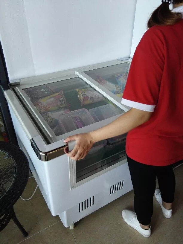 Congelador de enfriamiento directo 8 del gabinete de exhibición de la refrigeración del helado del estilo de Haagen-dazs